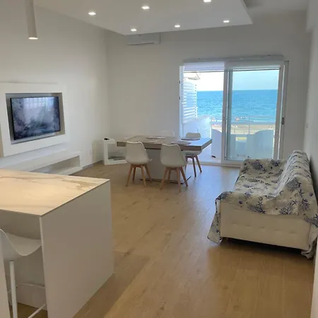 شقة Luxury نيتّونو